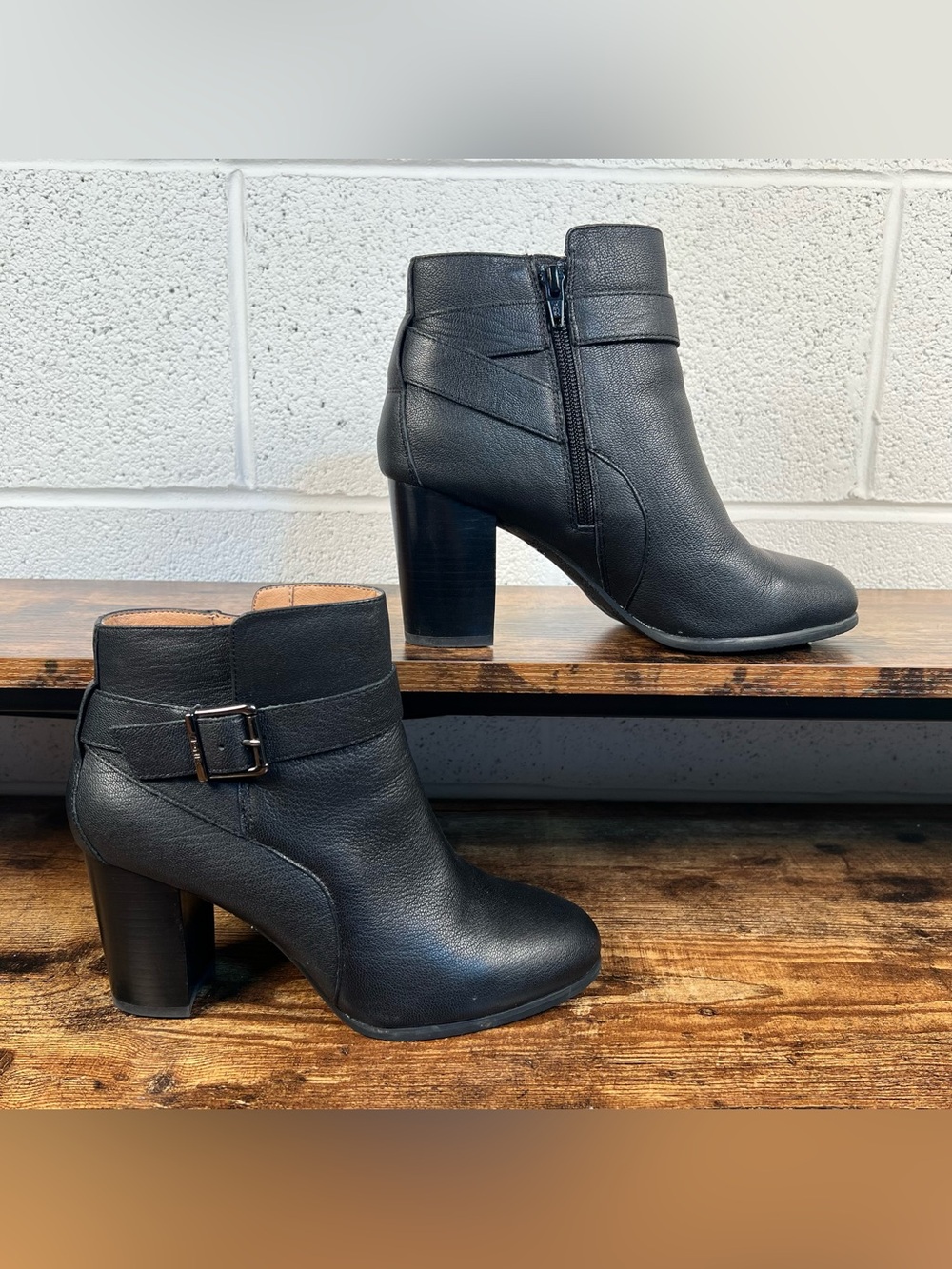Vionic Alison Booties Boots Black Ankle Buckle Zip Side Heeled Water Resistant 8